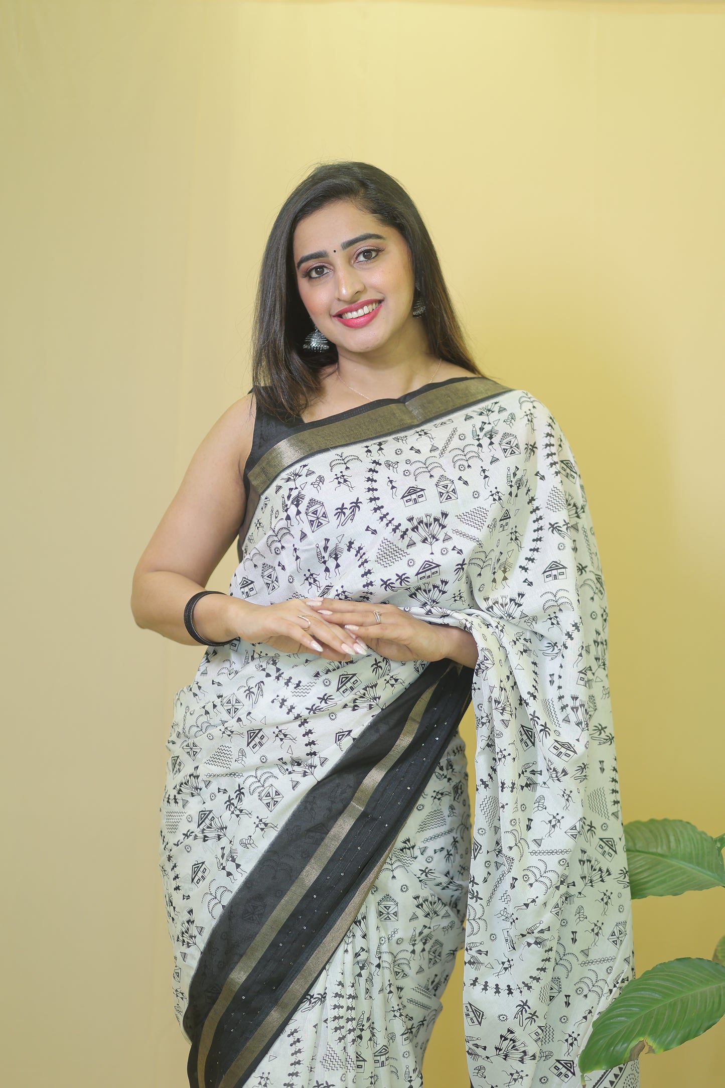 Elegant White and Black Handcrafted pure soft silk handloom Saree with Traditional Prints and Matching Blouse