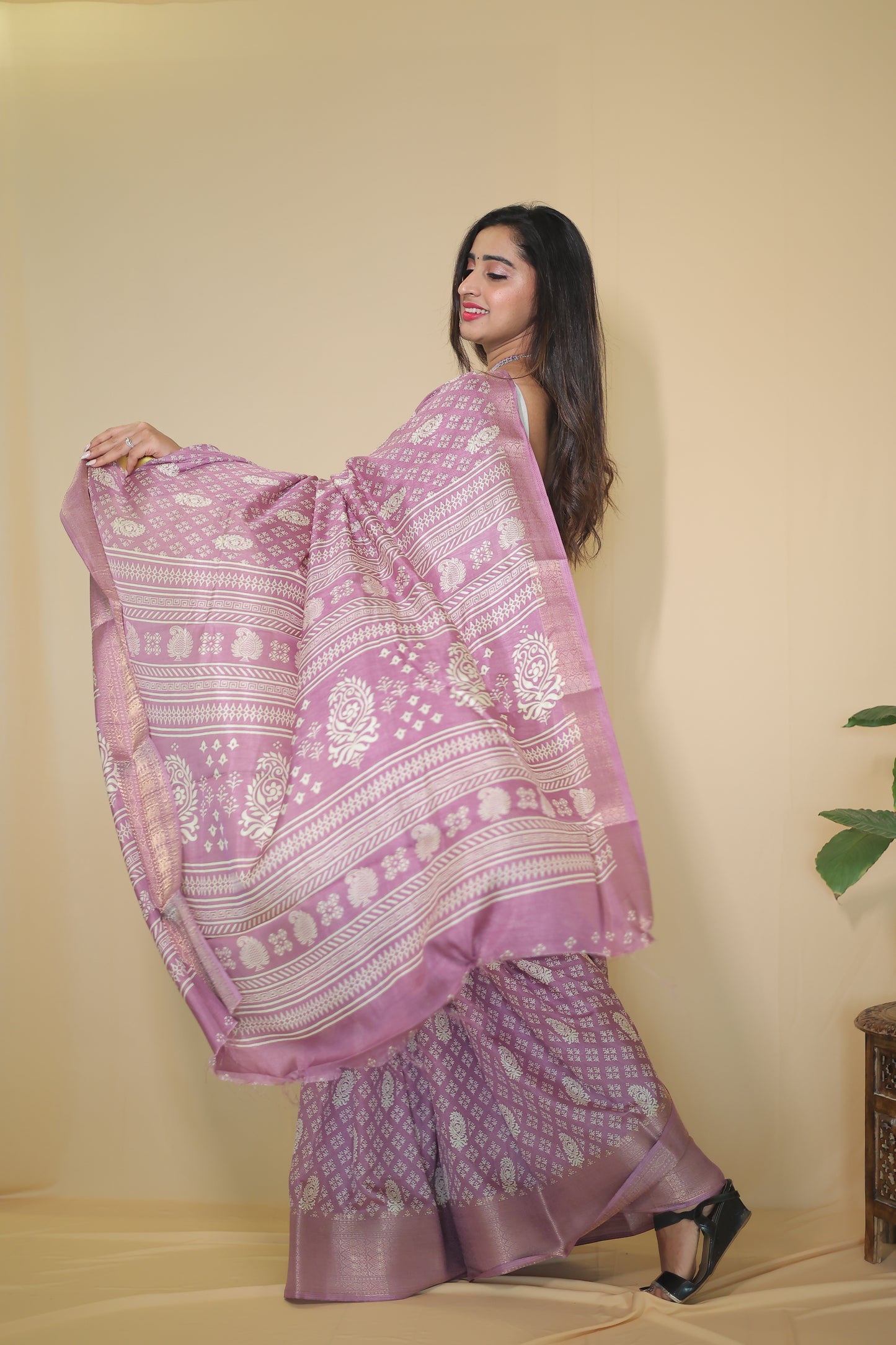 Lavender Banarasi Silk Saree with Intricate Silver Zari Work