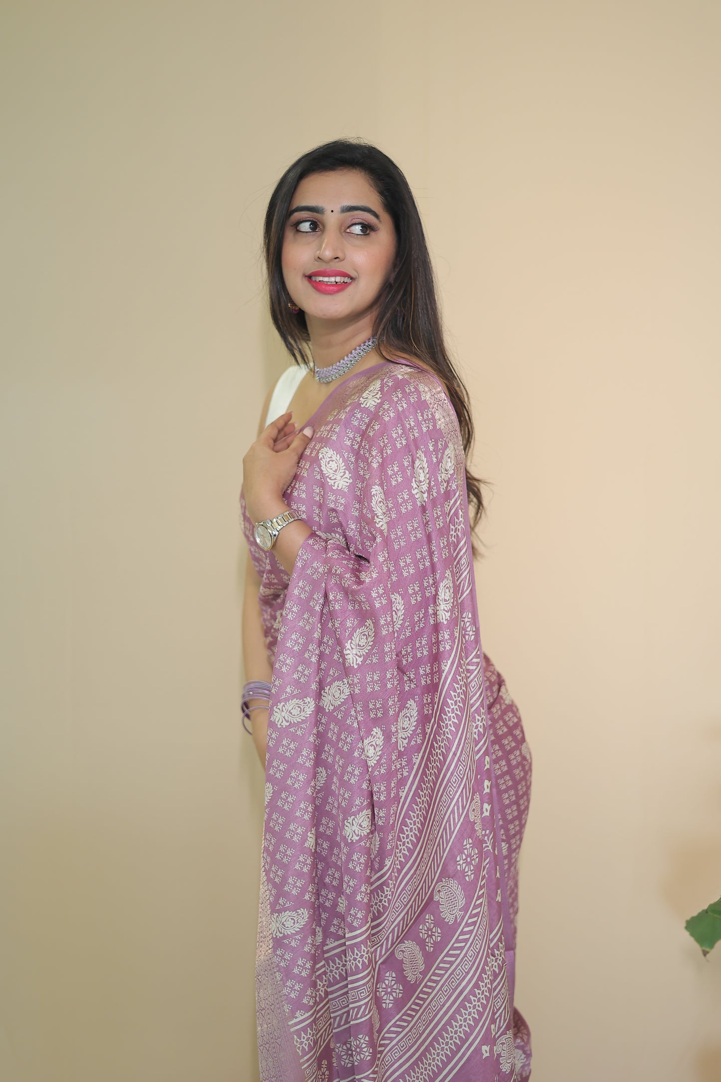 Lavender Banarasi Silk Saree with Intricate Silver Zari Work