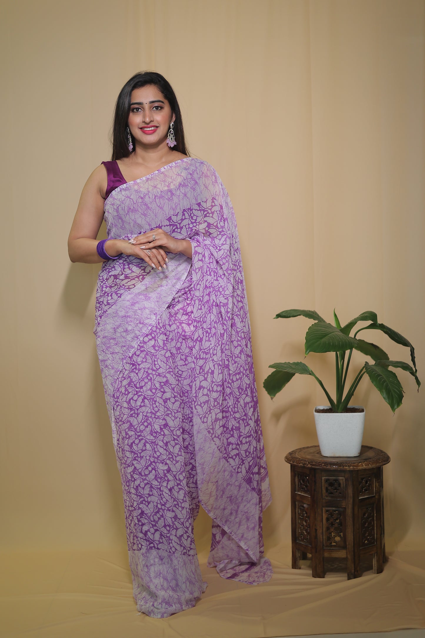 Purple and White Chiffon Saree with Elegant Floral Design