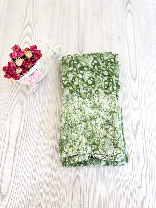 Green and White Chiffon Saree with Elegant Floral Design